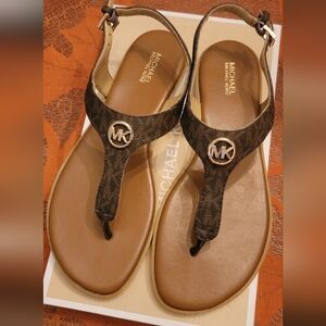 Michael Kors Womens Judy Thong Sandals Mini MK Logo Size 8.5
